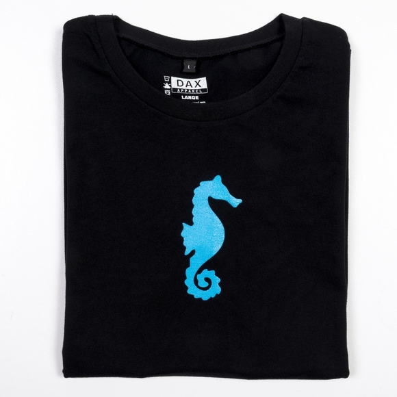 SEAHORSE T-Shirt Tee Fitted Soft Womens NWOT - Picture 2 of 5